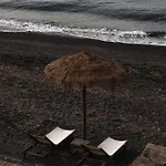 Colombos Beachfront 5*