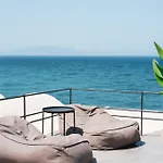 Colombos Beachfront