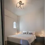 Ξενοδοχείο Colombos Beachfront 5*