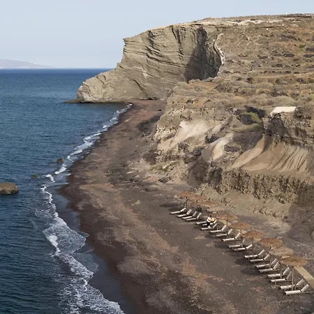 Colombos Beachfront Foinikiá