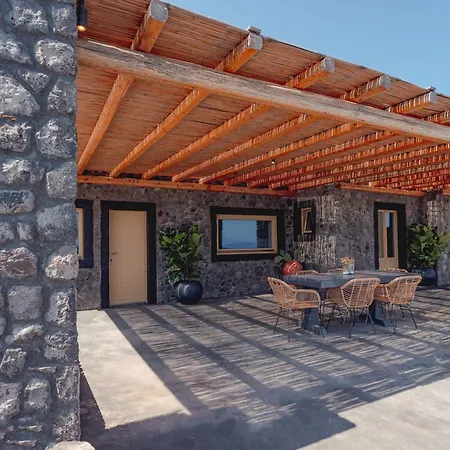 Colombos Beachfront Hotel