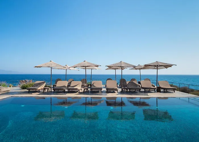 Hotel Colombos Beachfront 5*