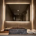 Colombos Beachfront 5*