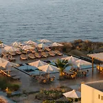 Colombos Beachfront Hotel