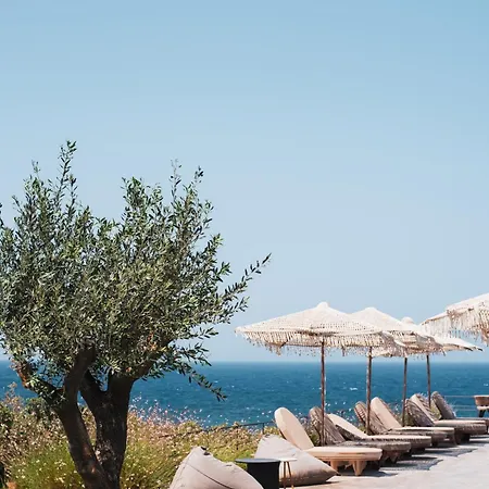 מלון Colombos Beachfront 5*