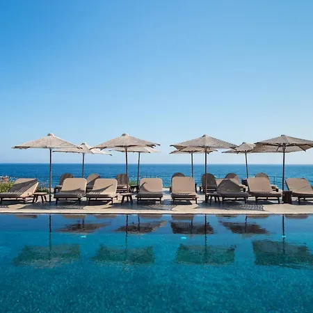 מלון Colombos Beachfront 5*