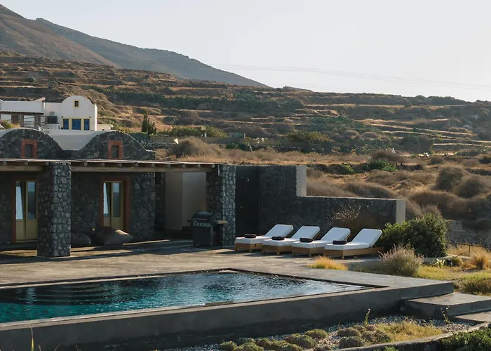 Colombos Beachfront Foinikiá