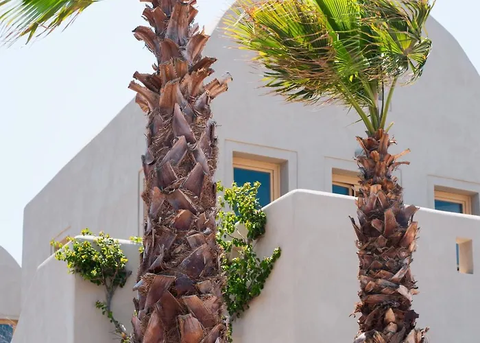 Colombos Beachfront Foinikiá